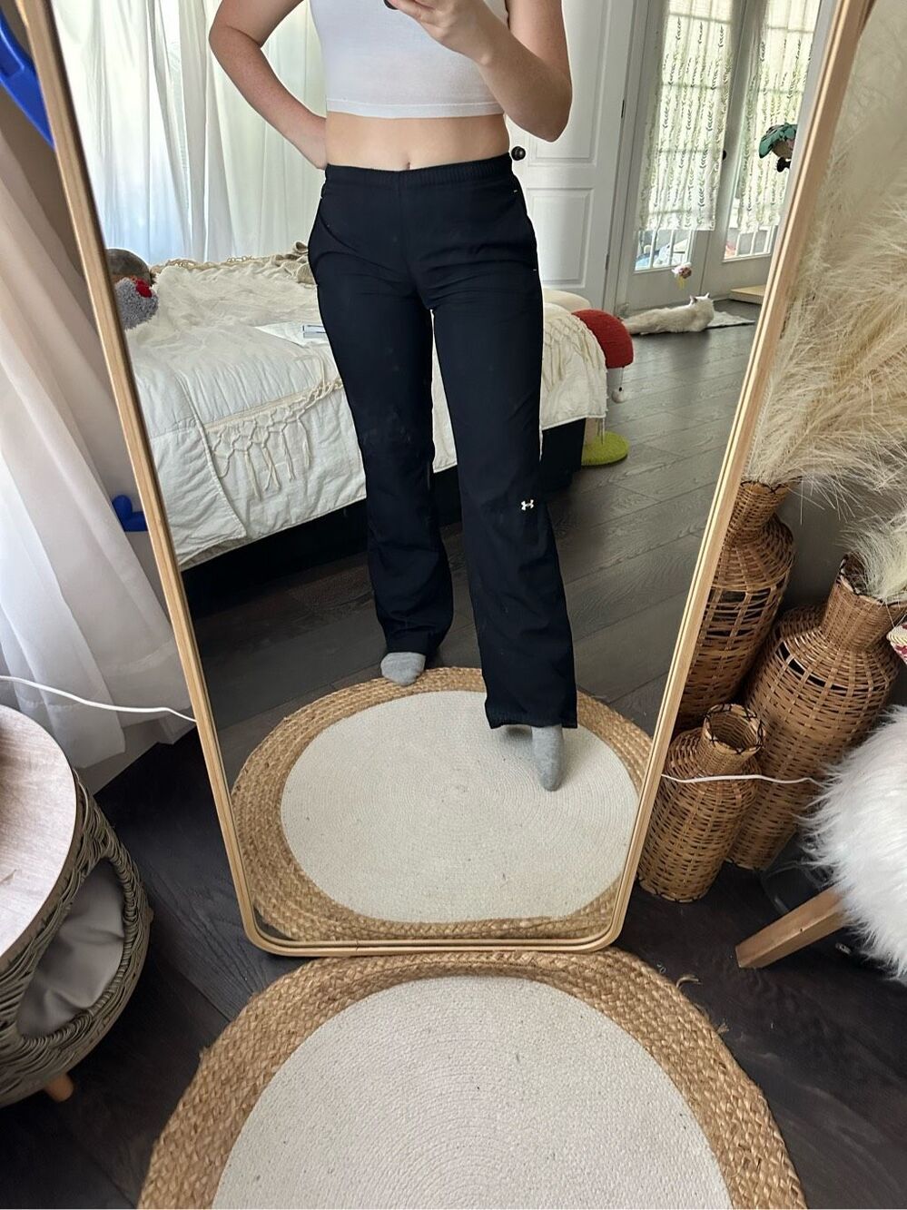 Under Armour Women’s Extra Small Black Track Pants
